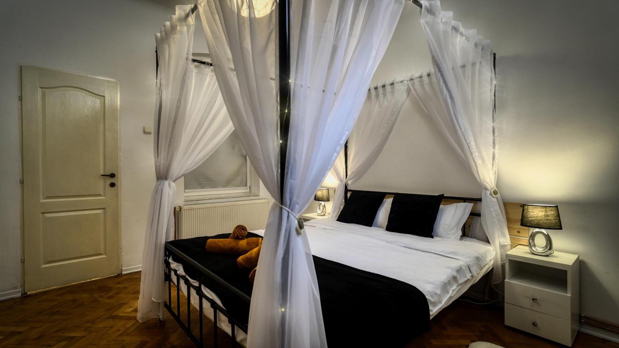 Intimo Oldtown Romantic Apartment 布拉索夫 外观 照片